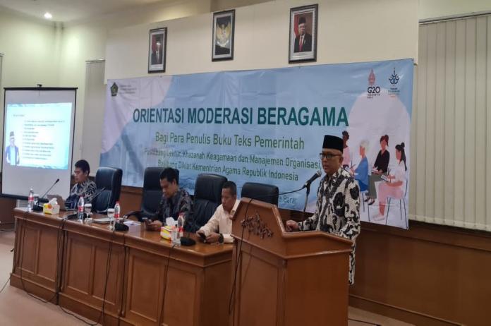 Arskal: Para Penulis Buku Pendidikan Agama Harus Jadi Agen Moderasi Beragama